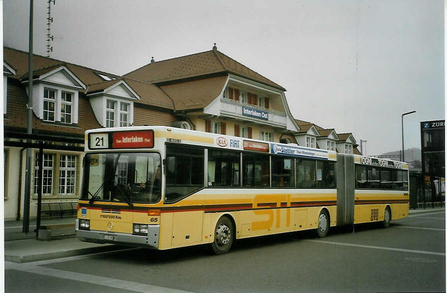 (083'315) - STI Thun - Nr. 65/BE 435'065 - Mercedes am 25. Februar 2006 beim Bahnhof Interlaken Ost