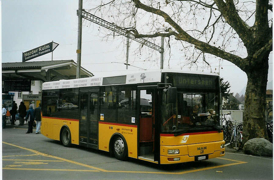 (083'320) - PostAuto Bern - BE 610'531 - MAN/Gppel (ex P 23'032) am 25. Februar 2006 beim Bahnhof Interlaken West