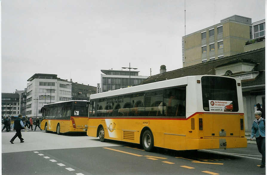 (084'425) - AVBB Schwanden - Nr. 1/BE 123'485 - Volvo/Berkhof am 29. April 2006 beim Bahnhof Thun