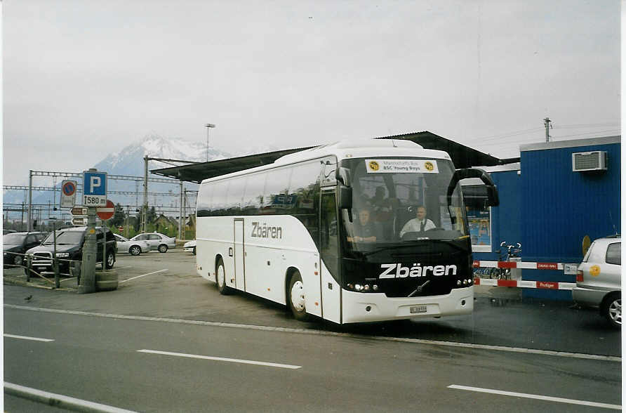 (084'627) - Zbren, Konolfingen - BE 308'919 - Volvo am 6. Mai 2006 beim Bahnhof Thun