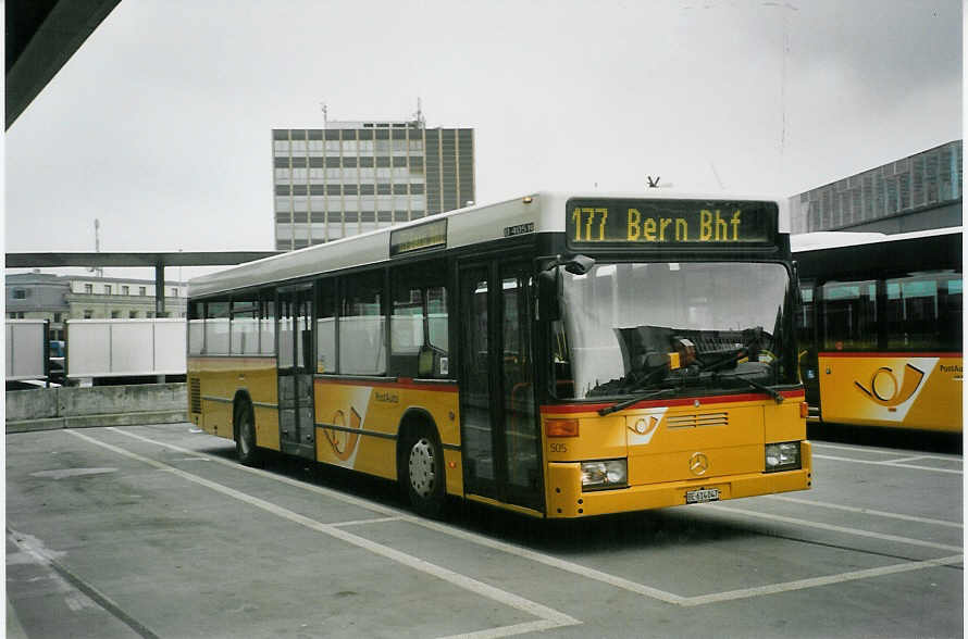 (084'909) - PostAuto Bern - Nr. 505/BE 614'047 - Mercedes (ex P 25'593) am 10. Mai 2006 in Bern, Postautostation