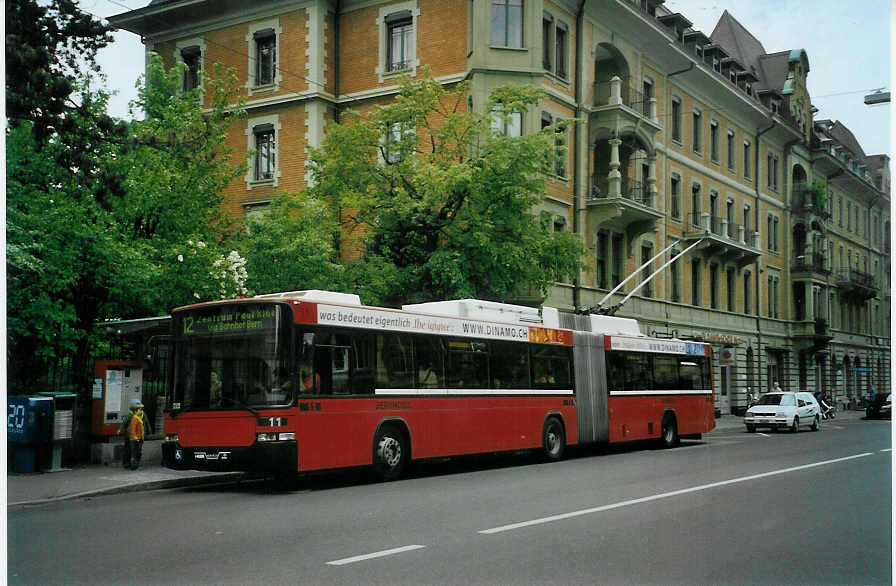 (085'505) - Bernmobil, Bern - Nr. 11 - NAW/Hess Gelenktrolleybus am 22. Mai 2006 in Bern, Universitt