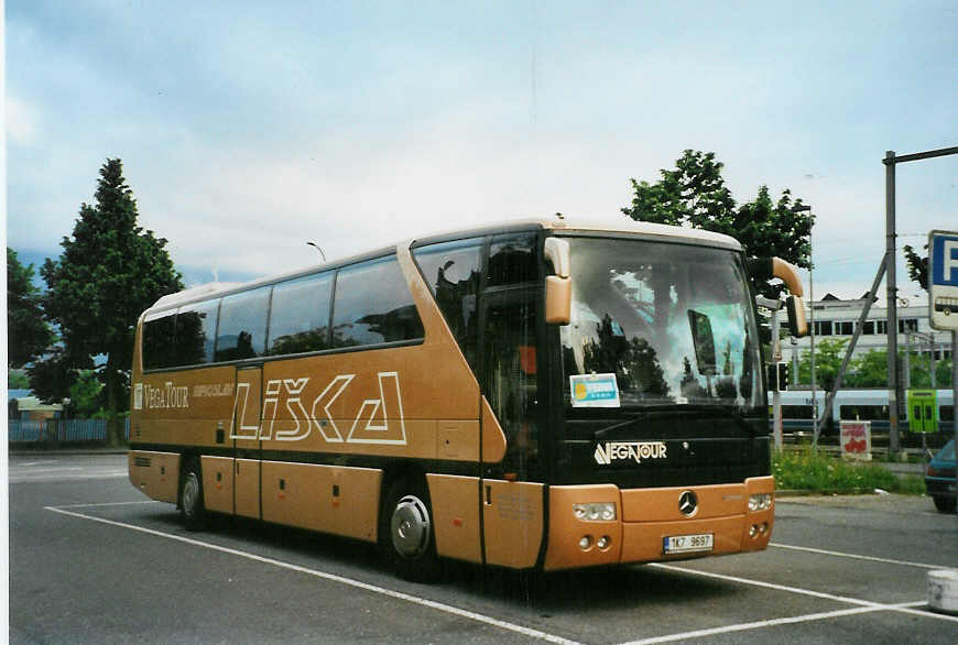 (085'920) - Aus Tschechien: Liska, Kynsperk - 1K7 9697 - Mercedes am 6. Juni 2006 in Thun, Seestrasse