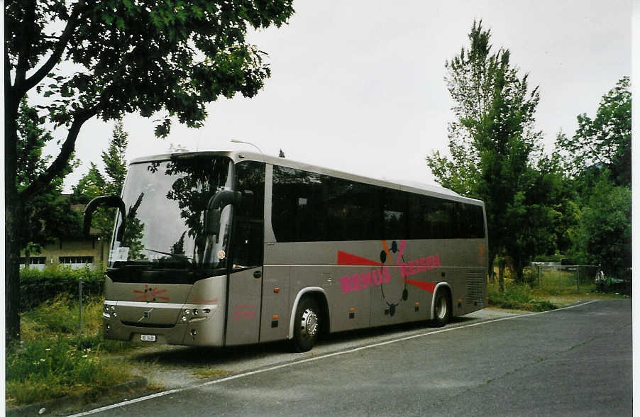 (086'809) - Renus, Basel - BS 2438 - Volvo am 21. Juni 2006 in Thun, Seestrasse