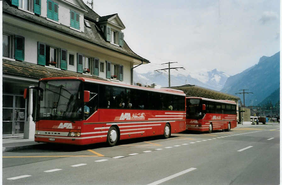 (087'229) - AFA Adelboden - Nr. 22/BE 26'708 - Setra (ex Nr. 8) am 9. Juli 2006 beim Bahnhof Frutigen