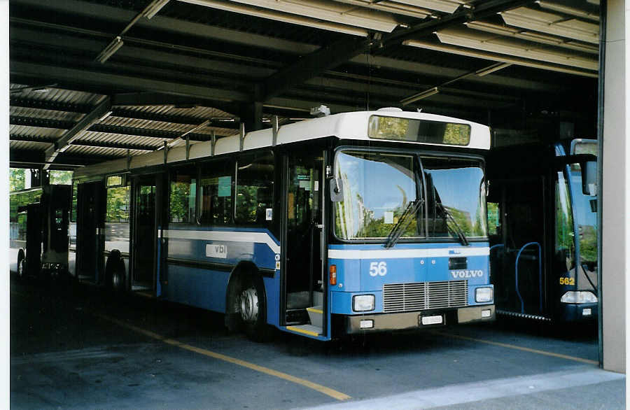 (087'511) - VBL Luzern - Nr. 56/LU 15'056 - Volvo/Hess am 25. Juli 2006 in Luzern, Garage Gowa