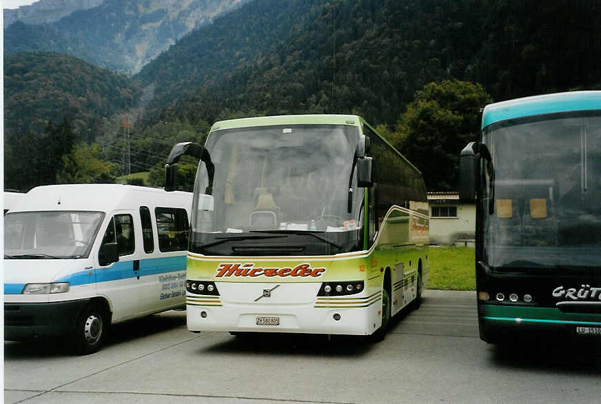 (089'502) - Hrzeler, Dietikon - Nr. 12/ZH 580'805 - Volvo am 3. September 2006 in Interlaken, Flugplatz