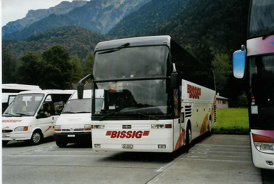 (089'511) - Bissig, Schwyz - Nr. 1/SZ 2247 - Van Hool am 3. September 2006 in Interlaken, Flugplatz