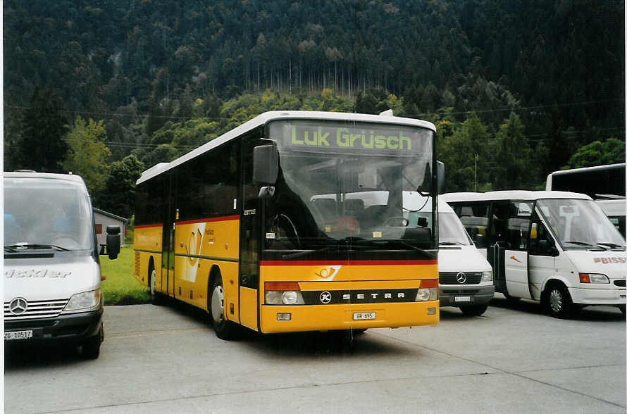 (089'515) - Luk, Grsch - GR 695 - Setra (ex PostAuto Graubnden; ex P 26'018) am 3. September 2006 in Interlaken, Flugplatz