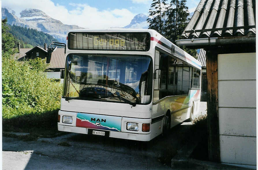 (089'624) - AFA Adelboden - Nr. 56/BE 611'030 - MAN (ex ASm Langenthal) am 3. September 2006 in Lenk, Gutenbrunnenstrasse