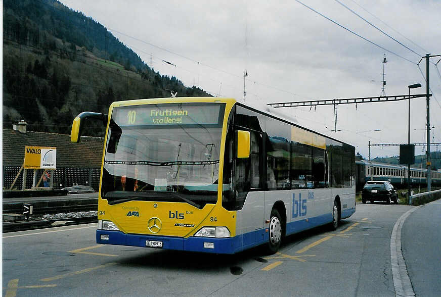 (090'730) - AFA Adelboden - Nr. 94/BE 398'916 - Mercedes am 13. November 2006 beim Bahnhof Reichenbach