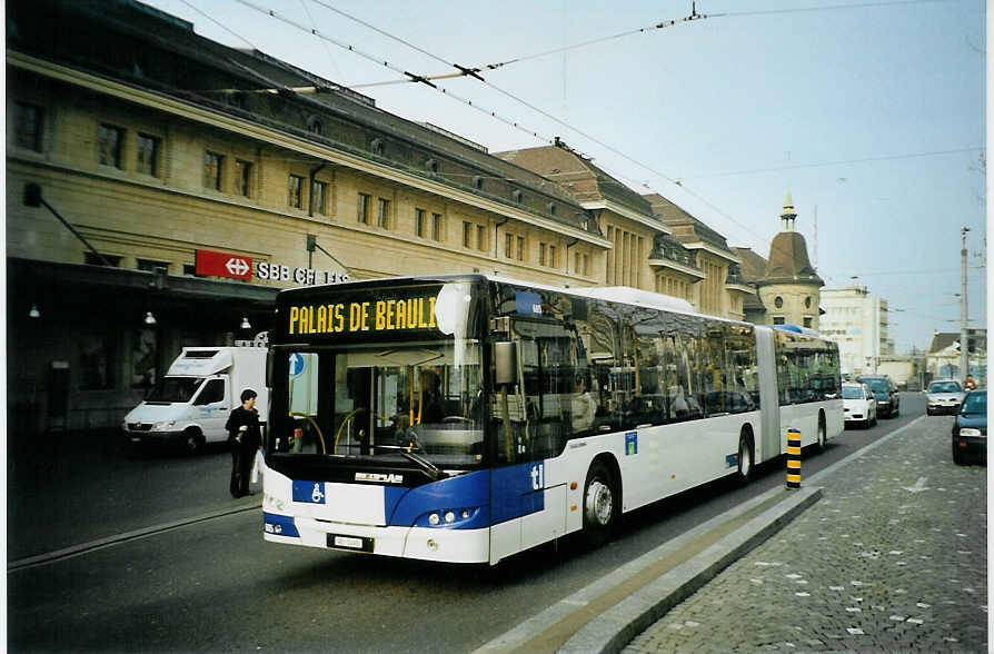 (092'524) - TL Lausanne - Nr. 605/VD 1495 - Neoplan am 17. Mrz 2007 beim Bahnhof Lausanne
