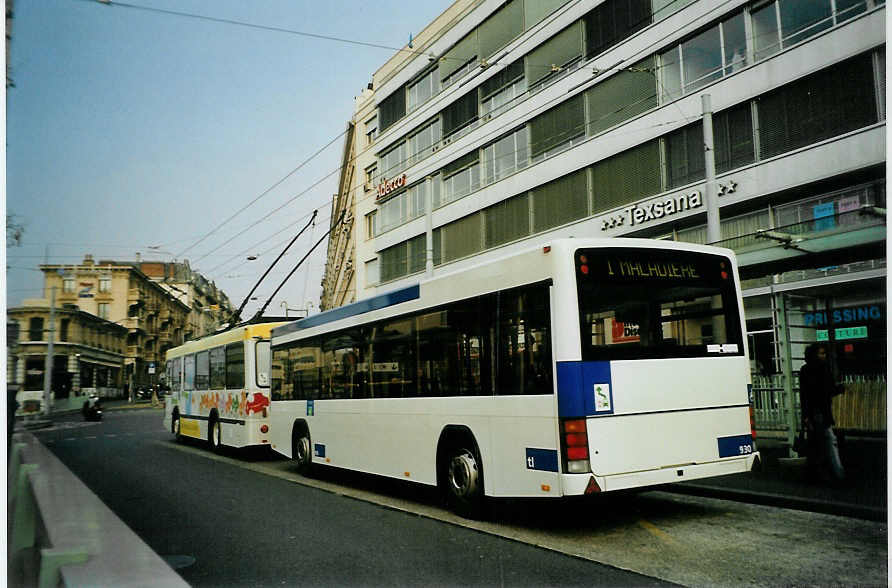 (092'532) - TL Lausanne - Nr. 930 - Lanz+Marti/Hess Personenanhnger am 17. Mrz 2007 beim Bahnhof Lausanne