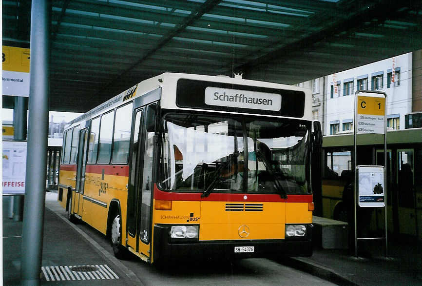 (093'232) - SB Schaffhausen - Nr. 26/SH 54'326 - Mercedes/Hess (ex Rattin, Schaffhausen Nr. 26) am 22. Mrz 2007 beim Bahnhof Schaffhausen