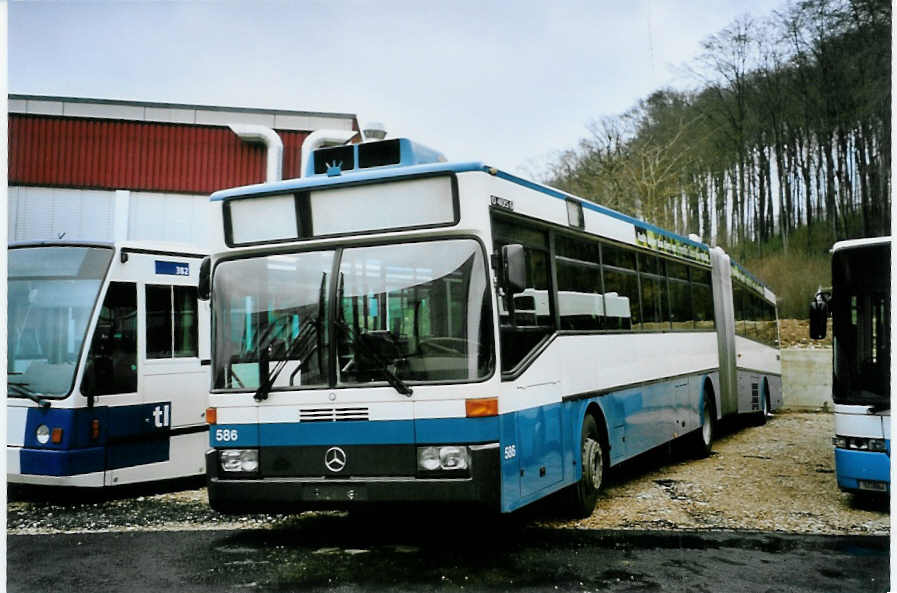 (093'426) - VBZ Zrich - Nr. 586 - Mercedes am 25. Mrz 2007 in Safnern, BTR
