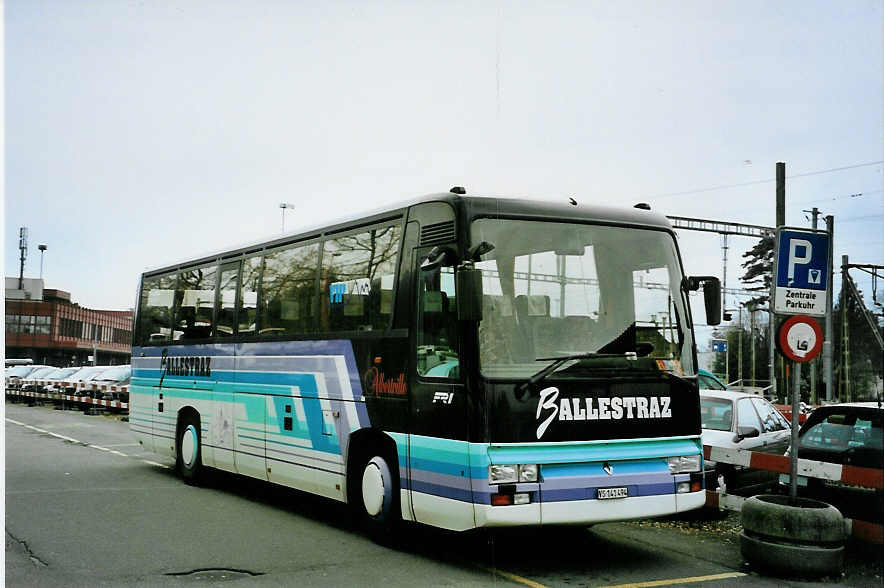(093'436) - Ballestraz, Grne - VS 141'494 - Renault am 29. Mrz 2007 in Thun, CarTerminal
