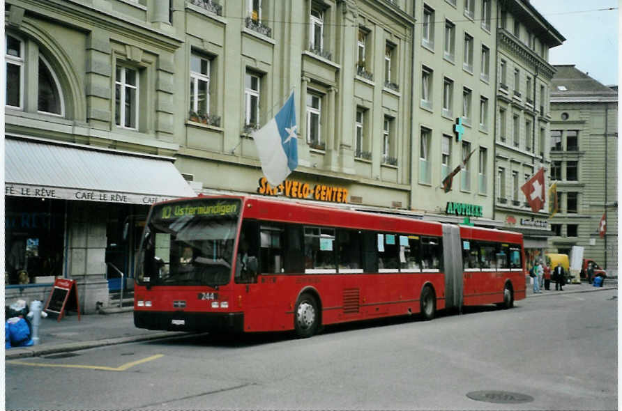 (095'320) - Bernmobil, Bern - Nr. 244/BE 518'244 - Van Hool am 8. Juni 2007 in Bern, Hirschengraben