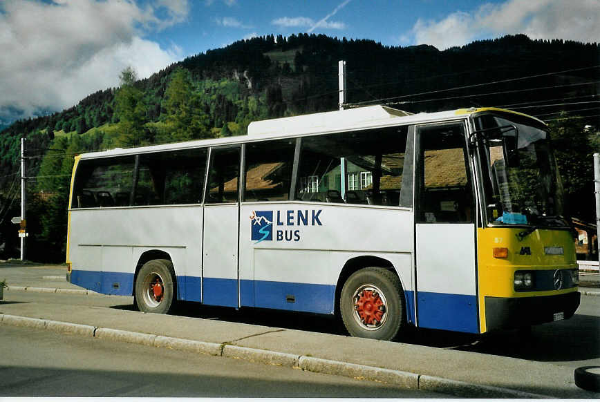 (095'517) - AFA Adelboden - Nr. 57/BE 272'798 - Mercedes/Vetter (ex Gobeli, Lenk; ex AVG Grindelwald Nr. 16; ex Danzas, Lugano) am 23. Juni 2007 beim Bahnhof Lenk