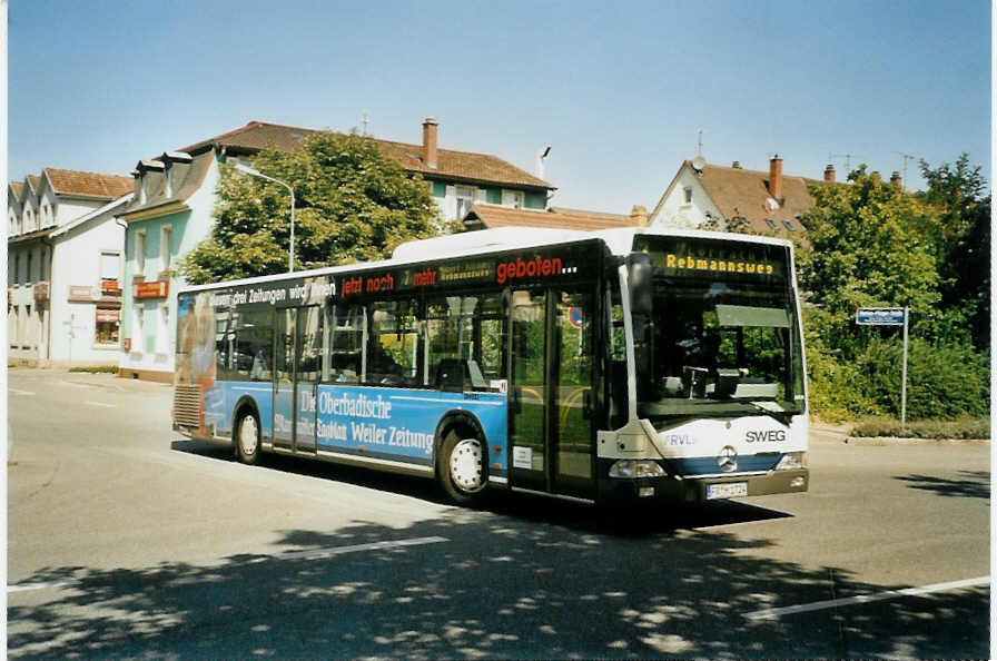 (097'036) - SWEG Lahr - FR-H 1724 - Mercedes am 6. August 2007 beim Bahnhof Lrrach
