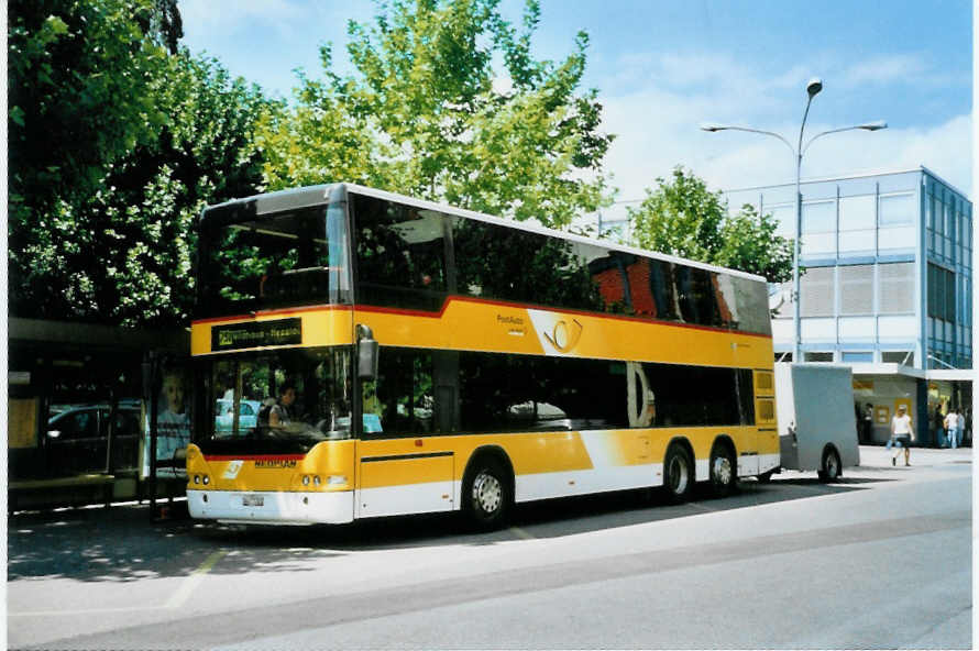 (097'505) - PostAuto Ostschweiz - SG 273'221 - Neoplan (ex P 27'020) am 18. August 2007 beim Bahnhof Buchs