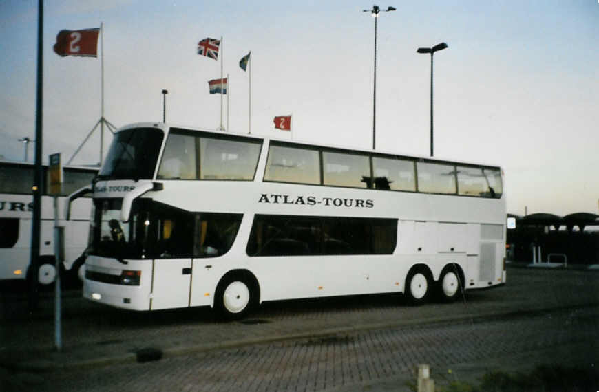 (098'924) - Aus der Schweiz: Atlas-Tours, Rothenburg - LU 109'383 - Setra am 24. September 2007 in Hoek van Holland, Haven