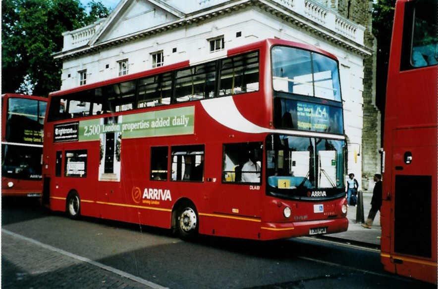 (099'113) - ARRIVA - Nr. DLA 101/T 301 FGN - DAF am 25. September 2007 in London, Hackney