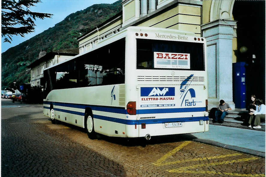(099'733) - FART Locarno - Nr. 18/TI 53'418 - Mercedes am 3. Oktober 2007 beim Bahnhof Bellinzona