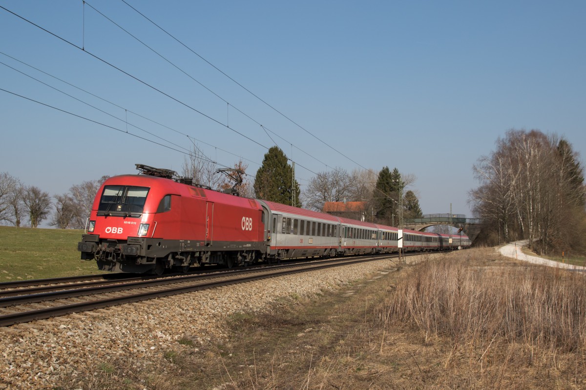 1016 011-9 aus Salzburg kommend am 20. M�rz 2015 bei �bersee.