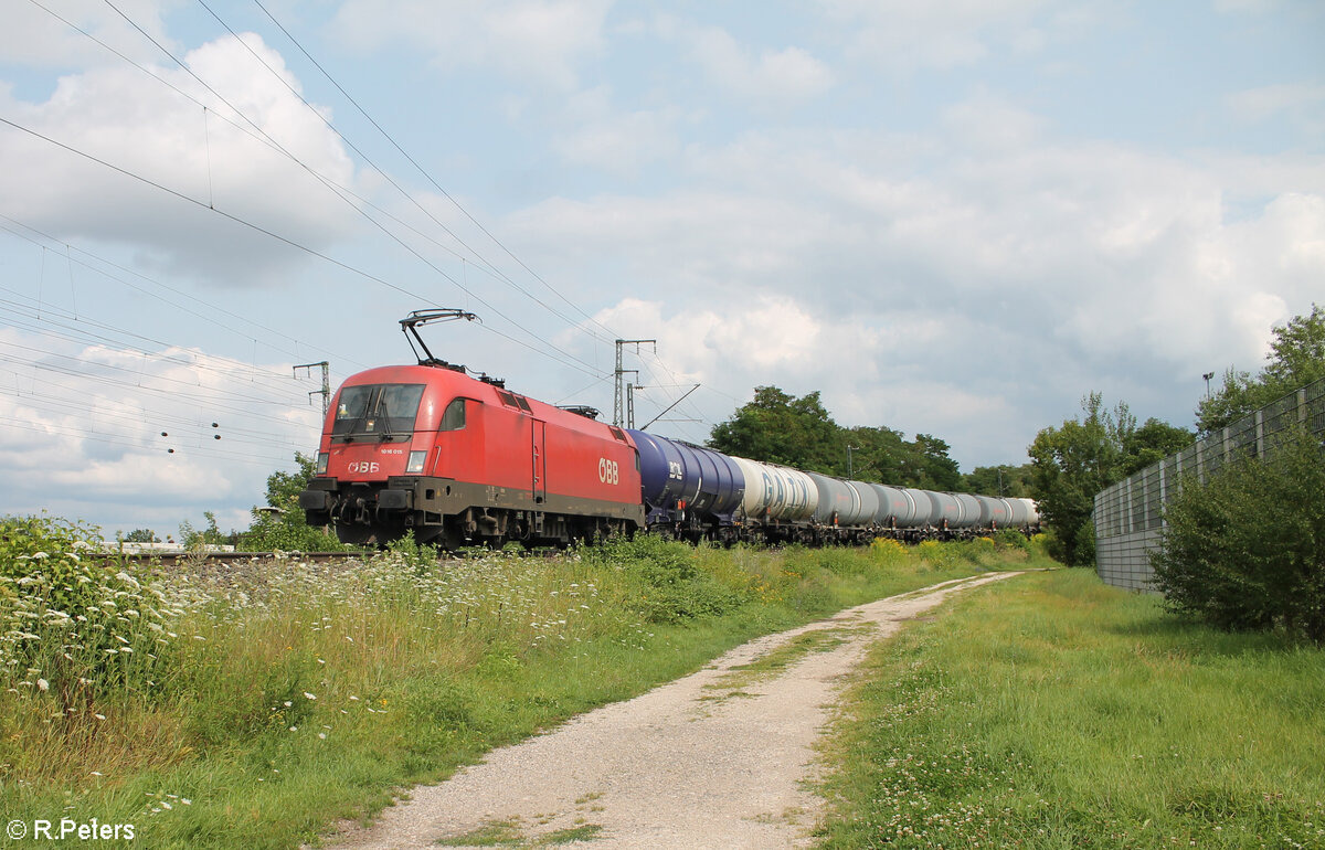 1016 015-8 zieht mit einem Kesselzug durch die Treuchtlinger Kurve in Nürnberg Hohe Marter. 24.07.24