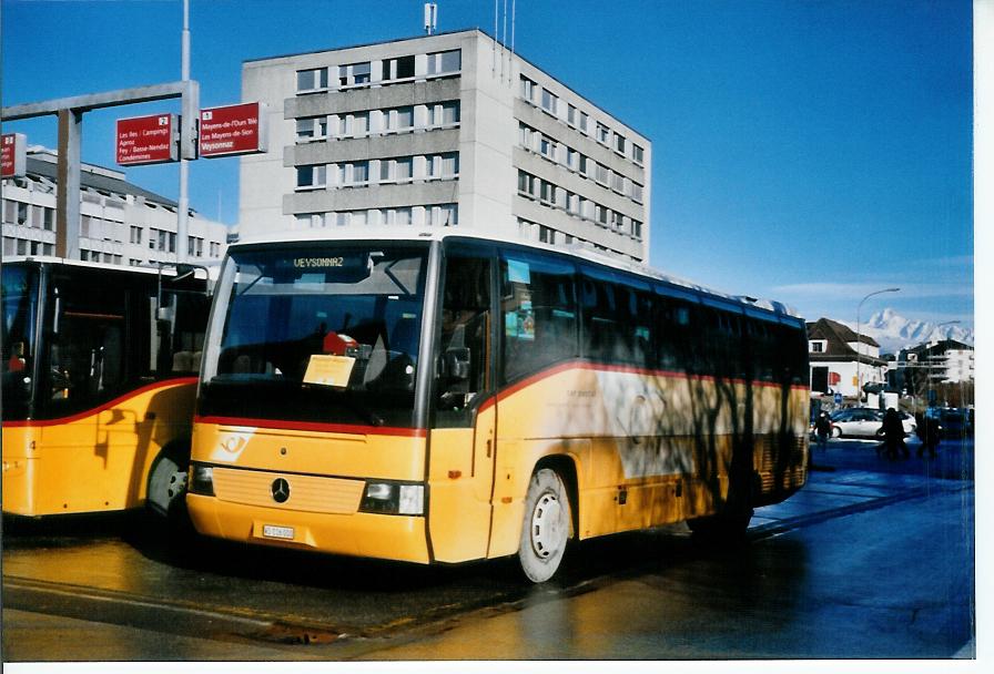 (103'611) - Theytaz, Sion - VS 116'000 - Mercedes (ex Rielle, Sion) am 19. Januar 2008 beim Bahnhof Sion