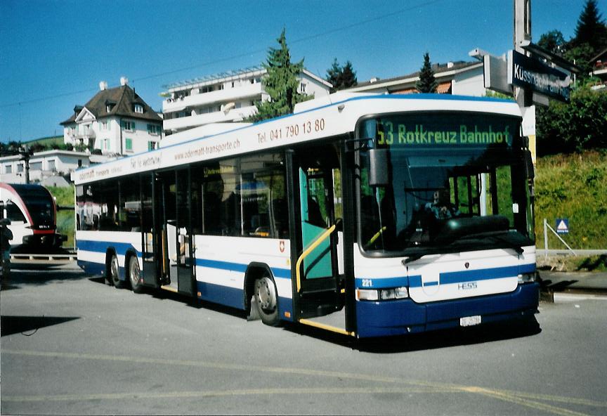 109'235) - Odermatt, Rotkreuz - Nr. 221/ZG 25'786 - Scania/Hess beim Bahnhof Kssnacht