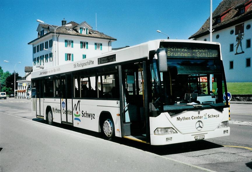(109'313) - AAGS Schwyz - Nr. 20/SZ 10'120 - Mercedes/Hess am 16. Juli 2008 in Schwyz, Postplatz