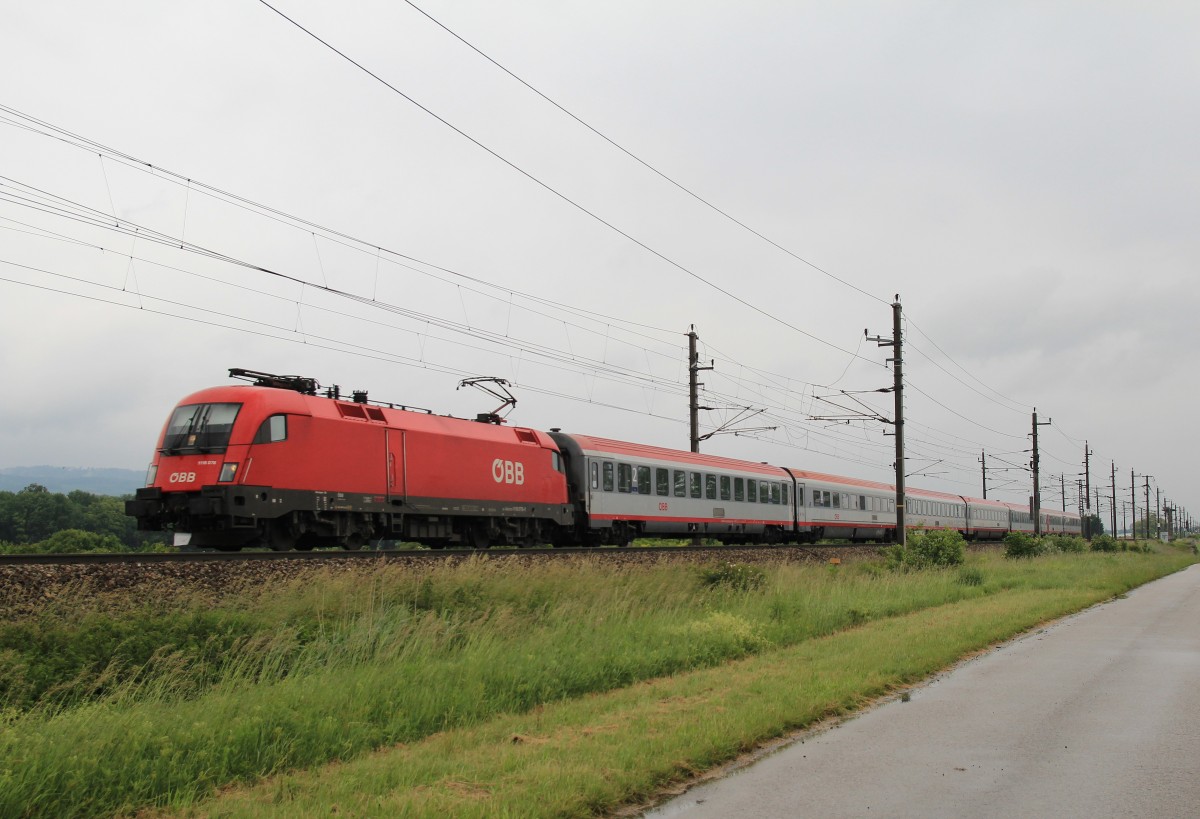 1116 076-1 am 29. Mai 2015 aus St. P�lten kommend bei Gro�sierning.