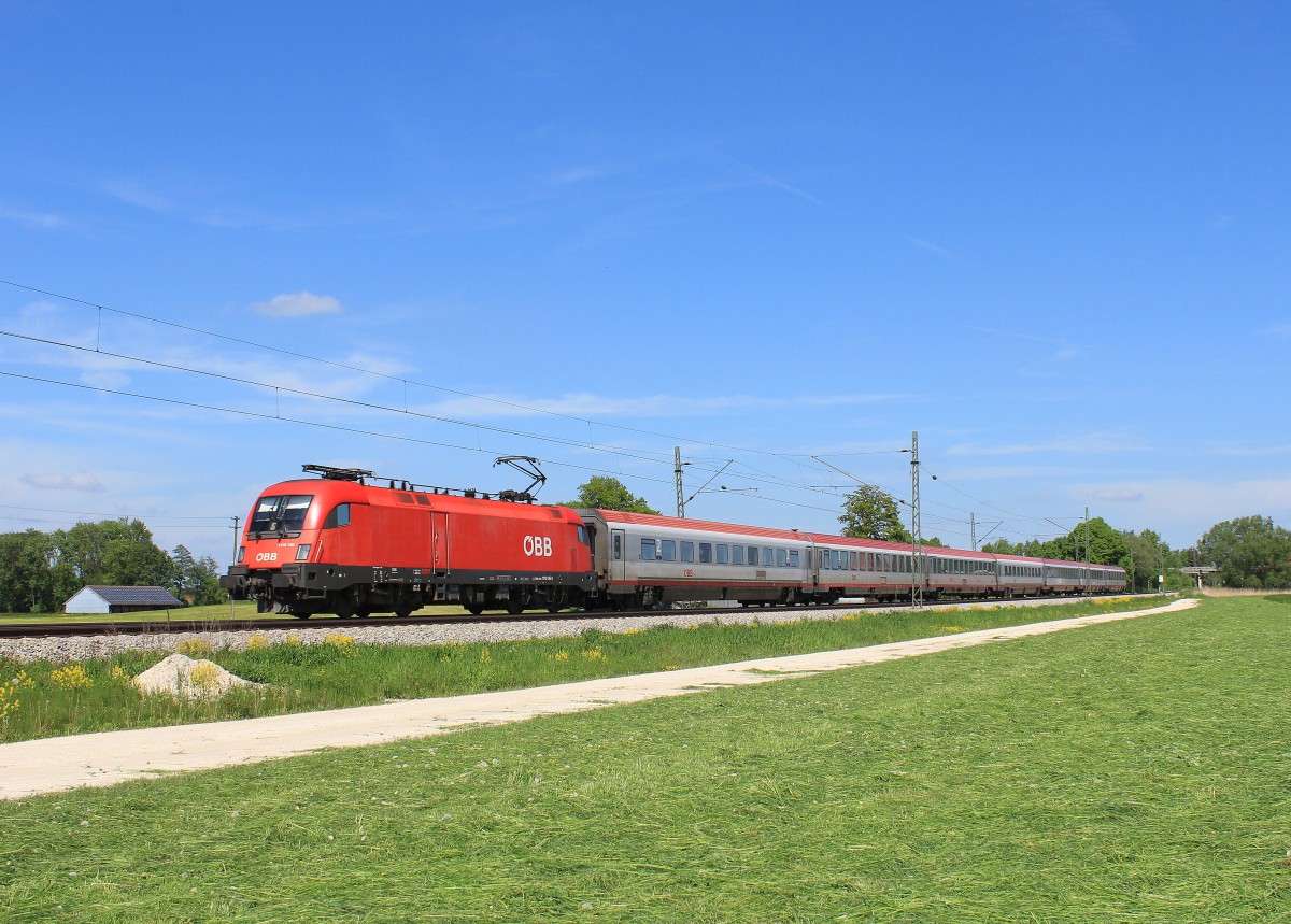 1116 136-1 aus Salzburg kommend am 14. Mai 2013 bei bersee.