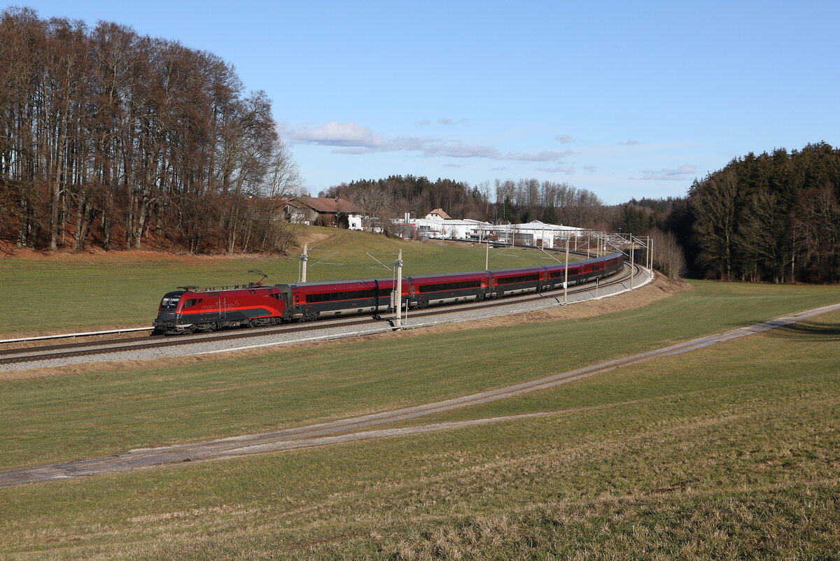 1116 152 aus Salzburg kommend am 29. Januar 2025 bei Axdorf.