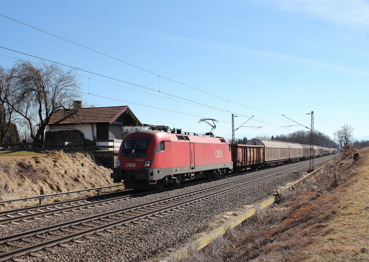 1116 155-1 war am 7. Mrz 2015 bei Hilperting in Richtung Mnchen unterwegs.