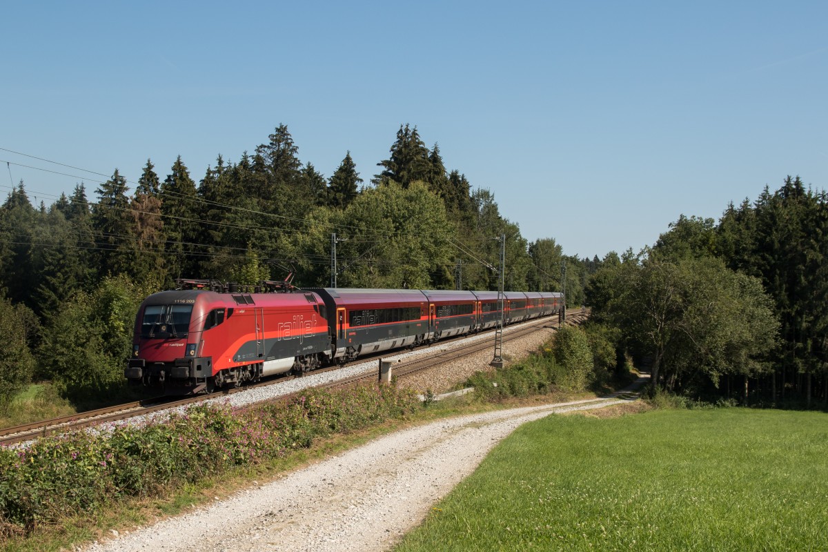 1116 203 aus Salzburg kommend am 12. September 2015 bei Grabensttt.