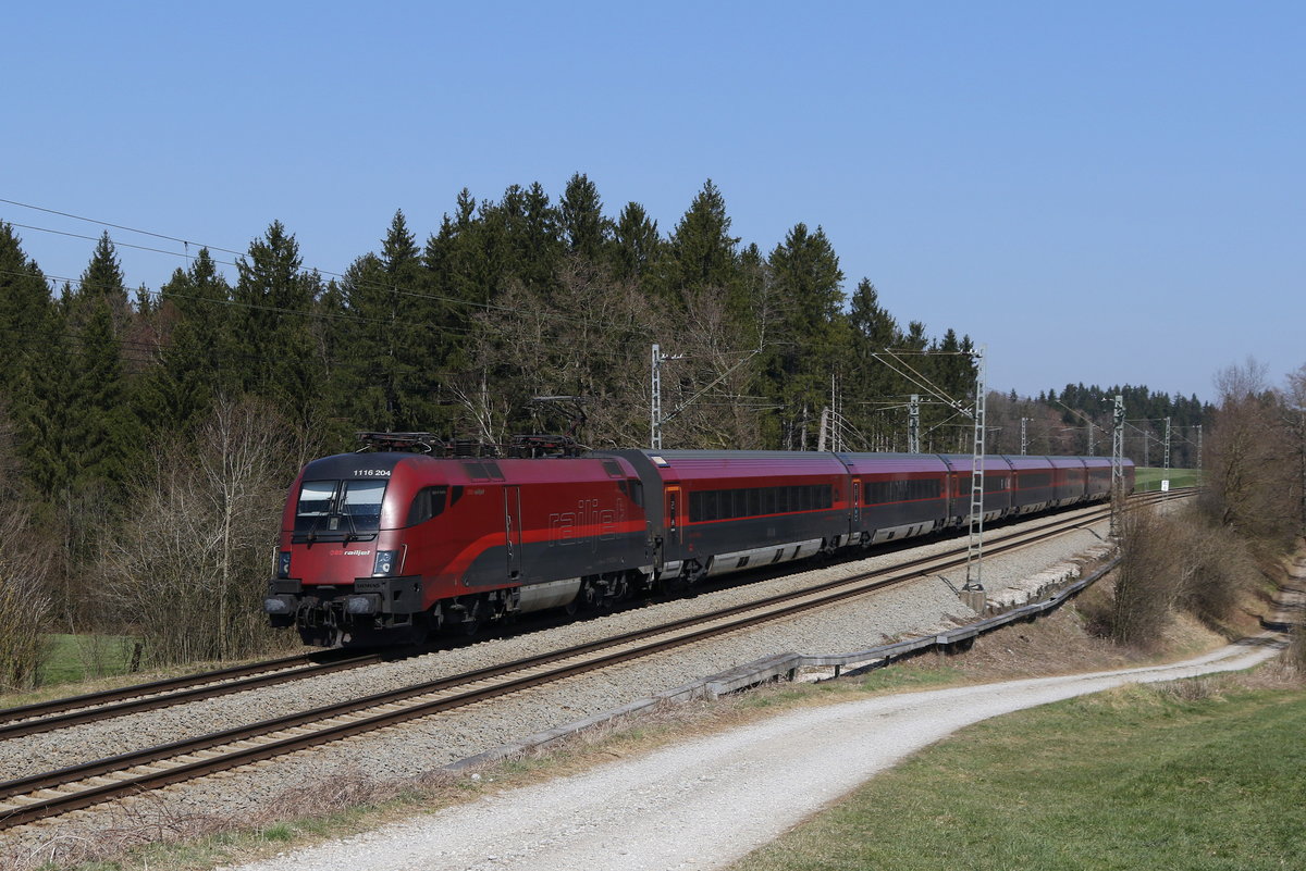 1116 204 aus Salzburg kommend am 2. April 2020 bei Grabenst�tt im Chiemgau.