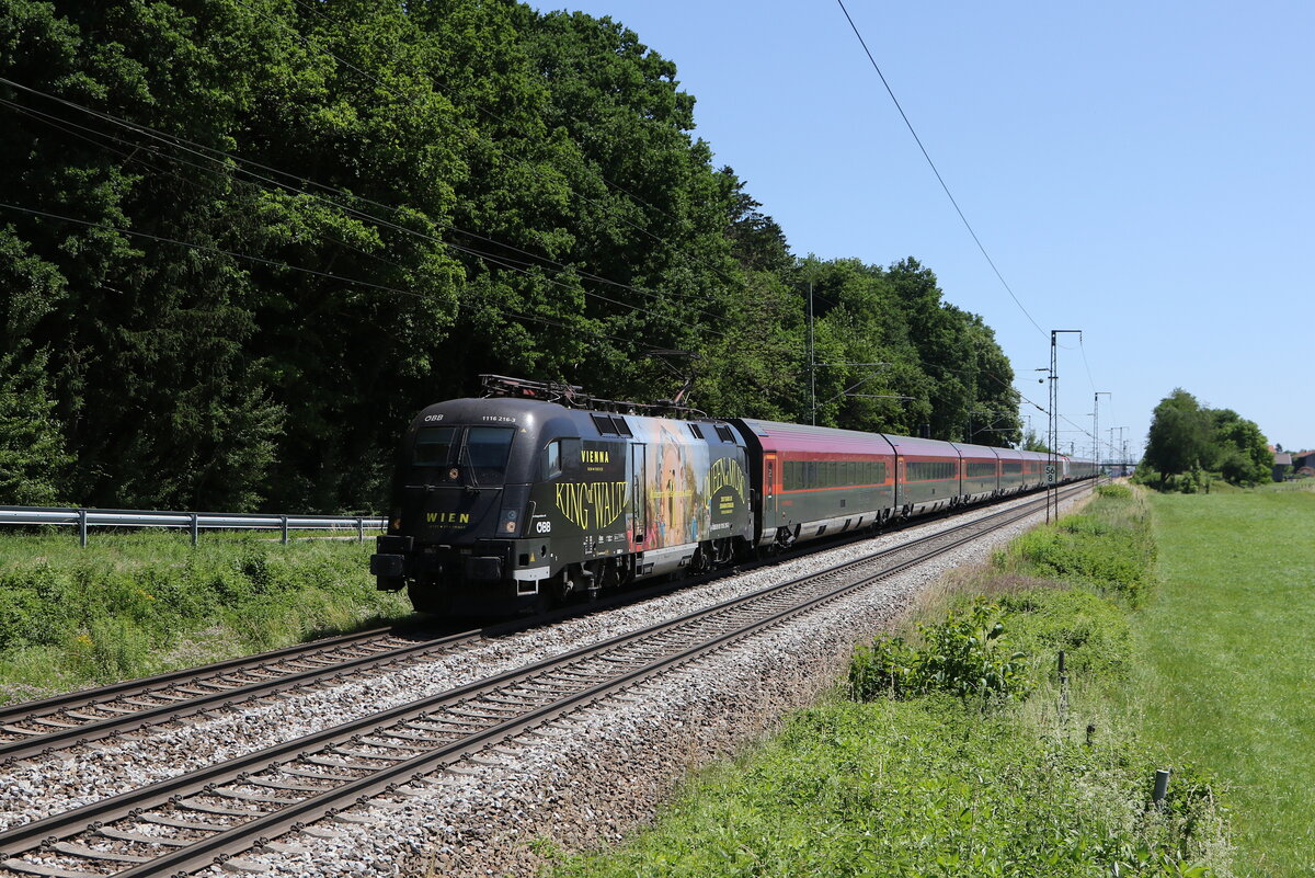 1116 216  200 Jahre Johann Strauss  aus Salzburg kommend am 25. Juni 2025 bei Hufschlag.