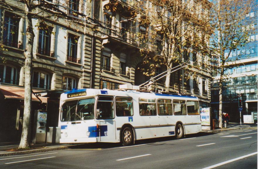 (113'135) - TL Lausanne - Nr. 747 - FBW/Hess Trolleybus am 22. Dezember 2008 in Lausanne, Georgette