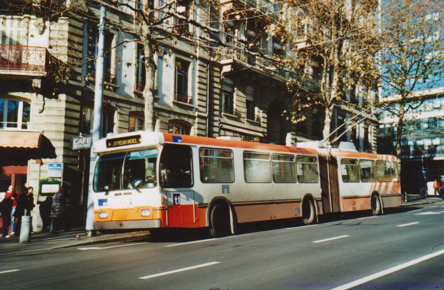 (113'137) - TL Lausanne - Nr. 887 - Saurer/Hess Gelenktrolleybus (ex TPG Genve Nr. 658) am 22. Dezember 2008 in Lausanne, Georgette