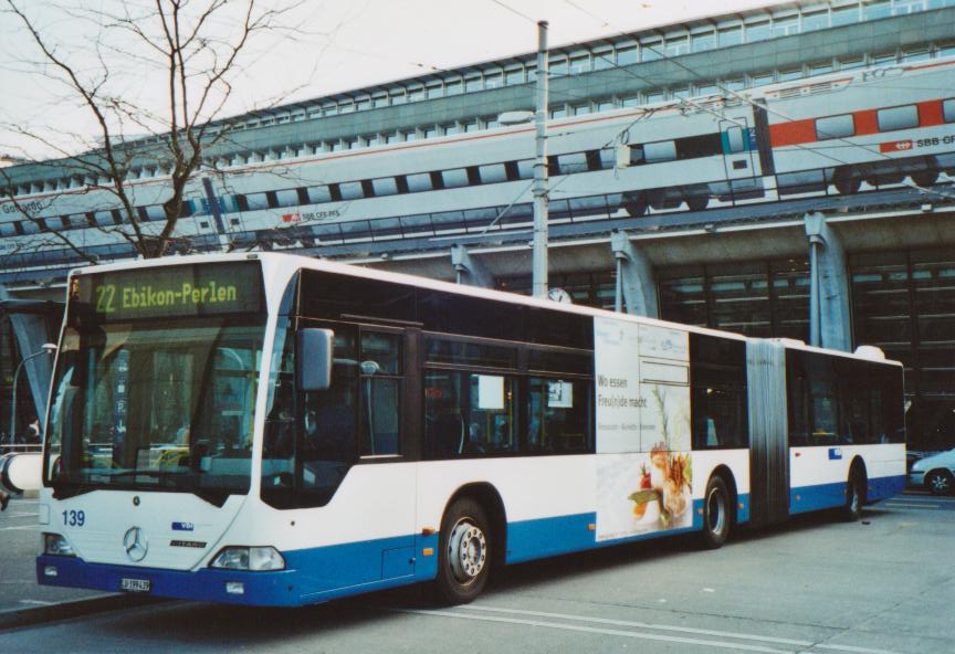 (113'420) - VBL Luzern - Nr. 139/LU 199'439 - Mercedes am 26. Dezember 2008 beim Bahnhof Luzern