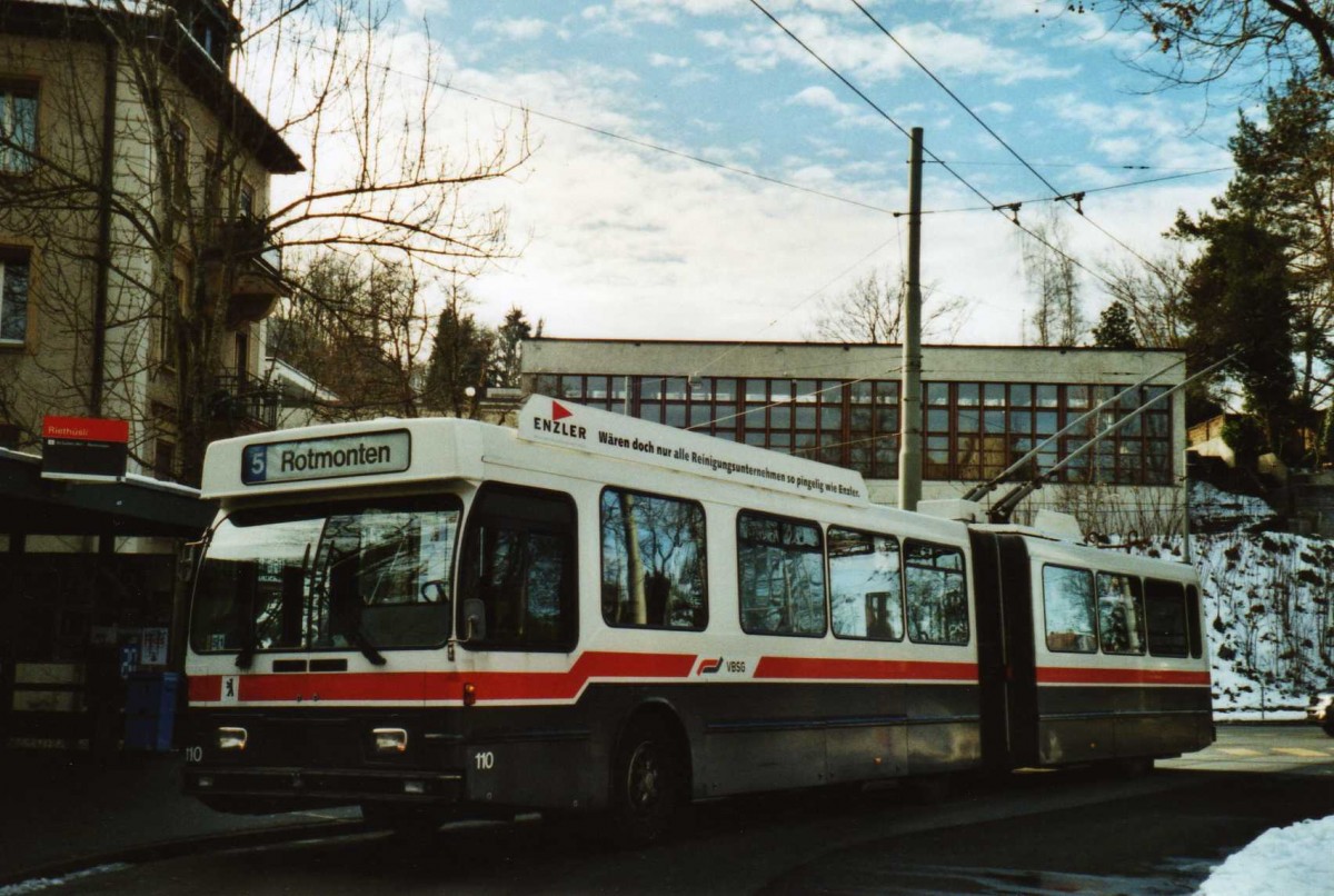 (113'926) - VBSG St. Gallen - Nr. 110 - Saurer/Hess Gelenktrolleybus am 17. Januar 2009 in St. Gallen, Riethsli