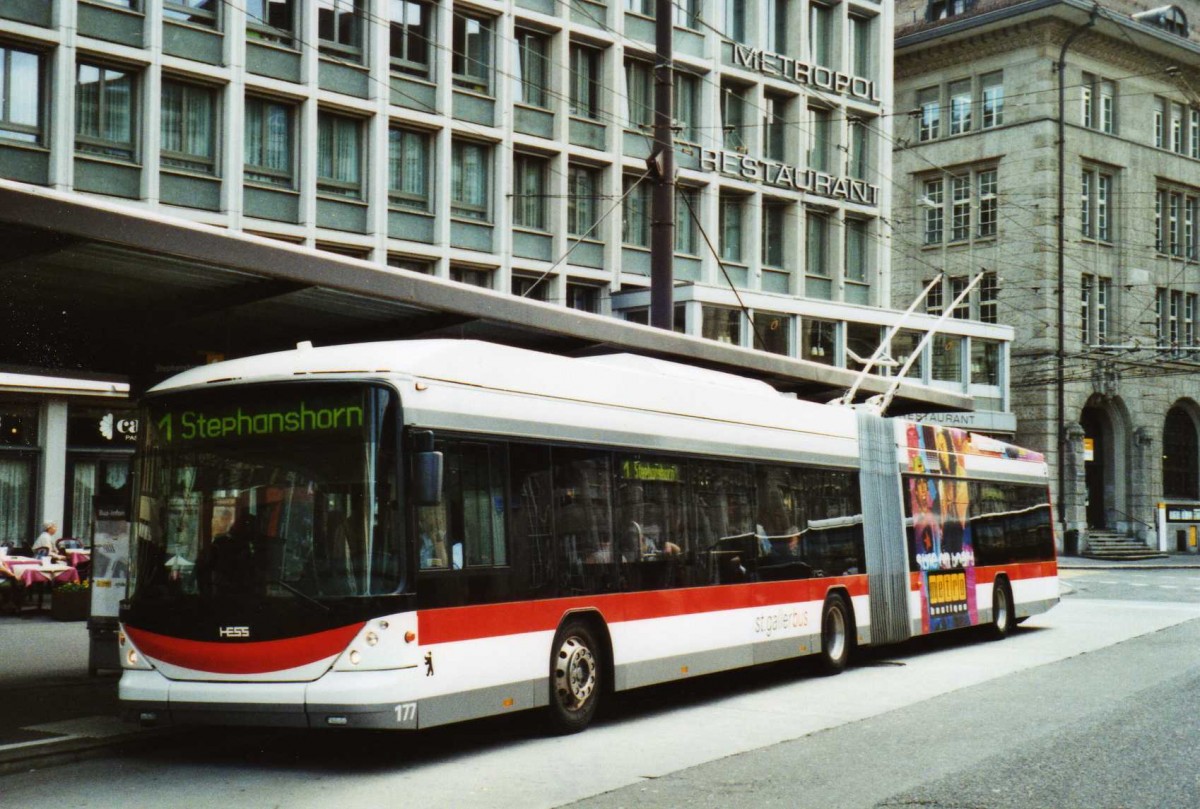 (116'004) - St. Gallerbus, St. Gallen - Nr. 177 - Hess/Hess Gelenktrolleybus am 22. April 2009 beim Bahnhof St. Gallen