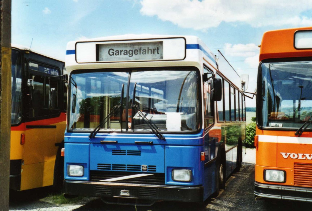 (116'708) - Aus der Schweiz: Binggeli, Studen - Volvo/Lauber (ex SBC Chur Nr. 16; ex Roth, Chur Nr. 29) am 26. Mai 2009 in Sighisoara