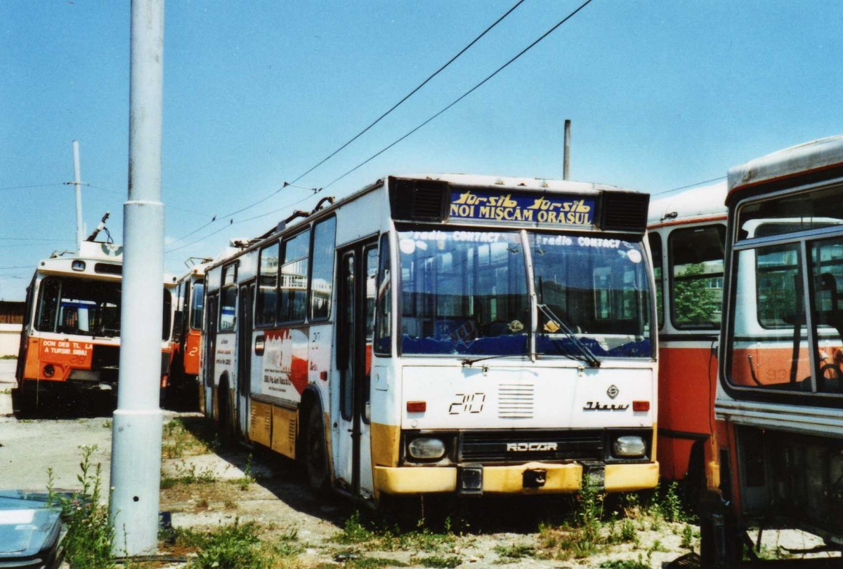 (116'911) - Tursib, Sibiu - Nr. 210 - Rocar Trolleybus am 27. Mai 2009 in Sibiu, Depot
