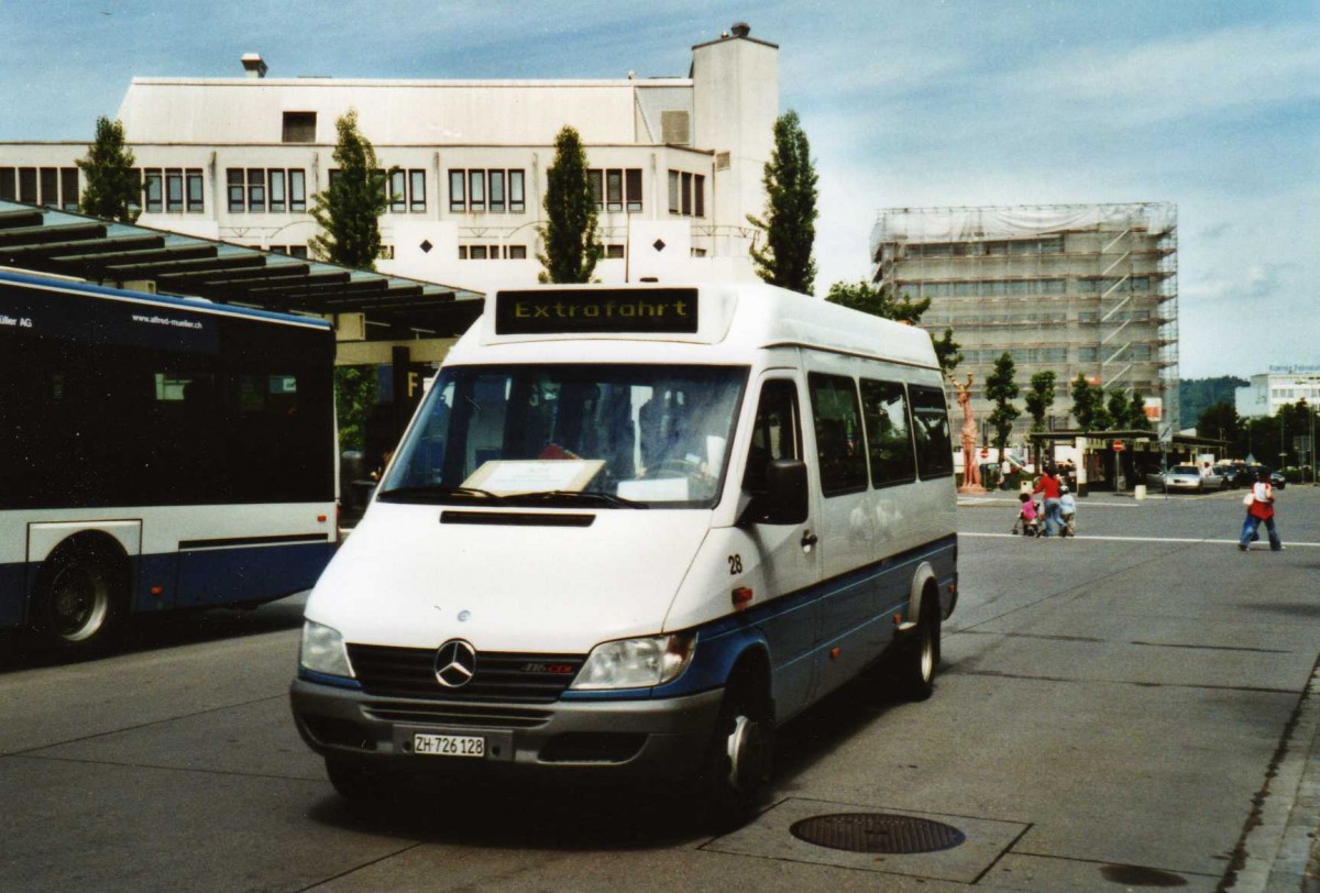 (117'421) - Limmat Bus, Dietikon - Nr. 28/ZH 726'128 - Mercedes am 8. Juni 2009 beim Bahnhof Dietikon