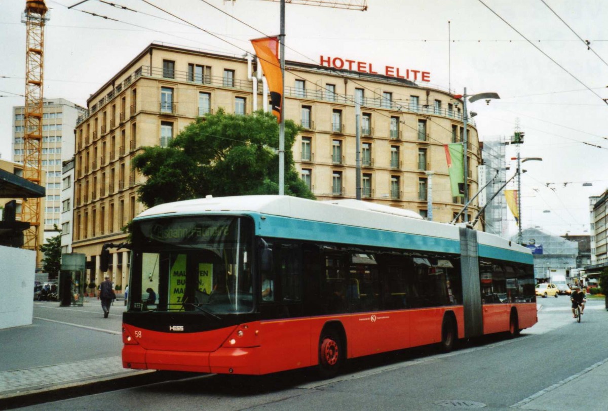 (117'513) - VB Biel - Nr. 58 - Hess/Hess Gelenktrolleybus am 8. Juni 2009 in Biel, Guisanplatz