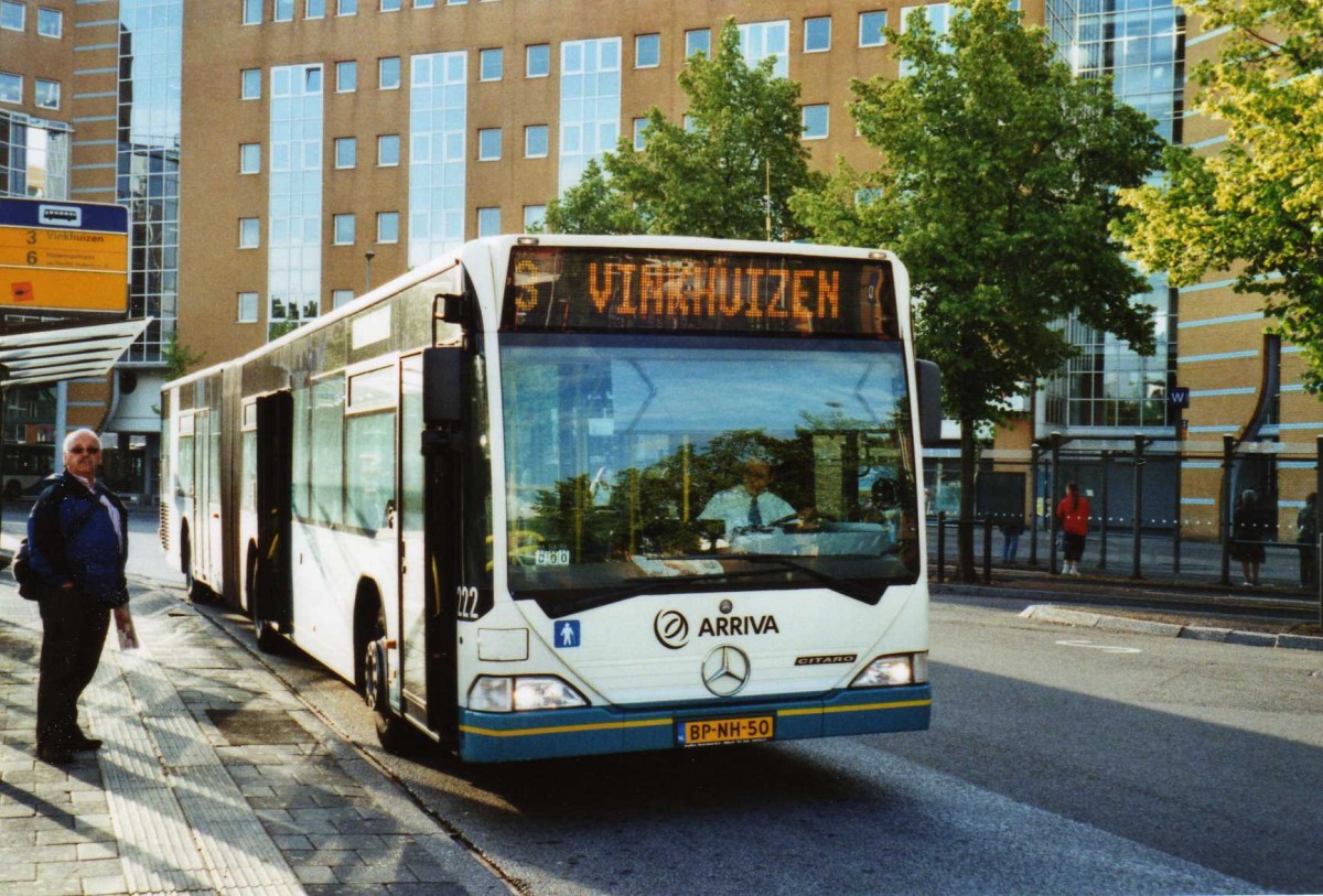 (118'412) - ARRIVA - Nr. 222/BP-NH-50 - Mercedes am 7. Juli 2009 beim Bahnhof Groningen
