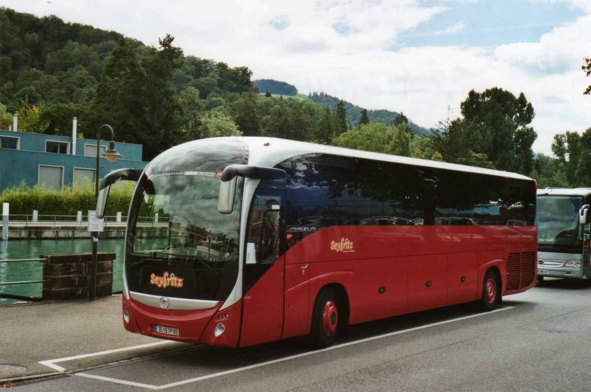 (119'206) - Aus Frankreich: Seyfritz, Obernai - 3519 TP 89 - Irisbus am 19. Juli 2009 bei der Schifflndte Thun